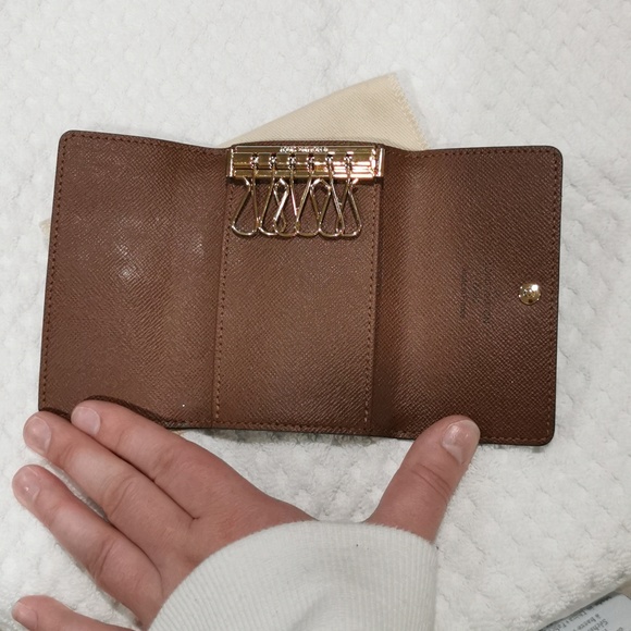Louis Vuitton 6 key ring holder in Monogram - Picture 2 of 5